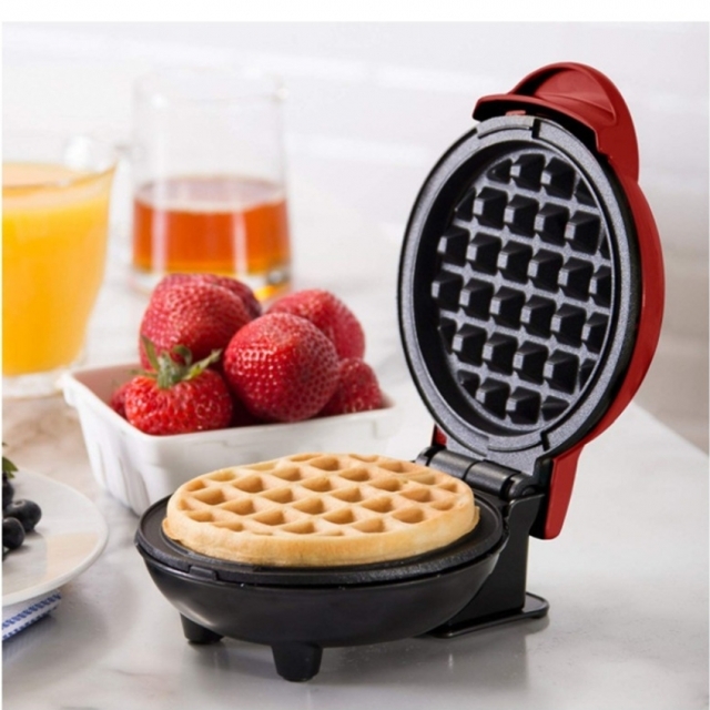 Mini waffle maker machine for Household Kitchen Travel Children's Cartoon Breakfast Snacks